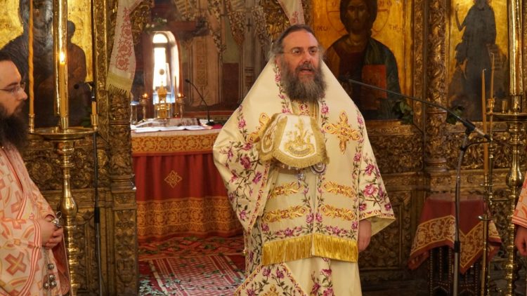 Χειροτονία Πρεσβυτέρου  στην Οιχαλία από τον Μητροπολίτη Τρίκκης και Σταγών Χρυσόστομο