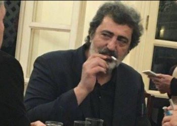 ΝΔ: Καλεί τον Τσίπρα να καταδικάσει τον Πολάκη που αμφισβητεί τα εμβόλια