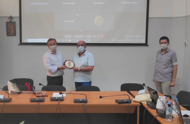 Αδελφοποιήθηκαν επίσημα οι Δήμοι Φαρκαδόνας και Casar de Caceres