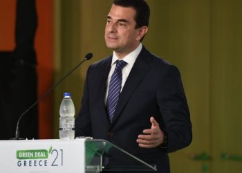 Σκρέκας από το «Green Deal Greece 2021»: Μαζί με το ΤΕΕ θα υλοποιήσουμε το πιο επιτυχημένο «Εξοικονομώ» που έχει τρέξει ποτέ