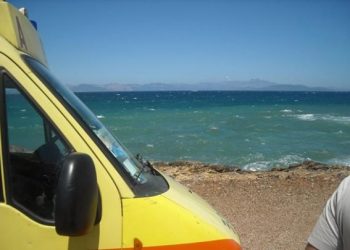 Συναγερμός για αγοράκι που έκανε μπάνιο στα Μεσάγγαλα