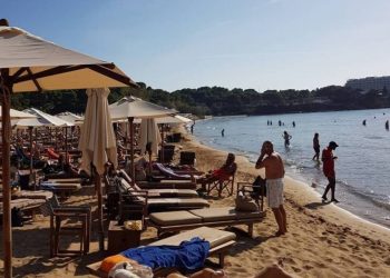 Θερμή παράκληση πρός όλους
