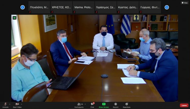 “Σηκώνει τα μανίκια” ο Σκρέκας