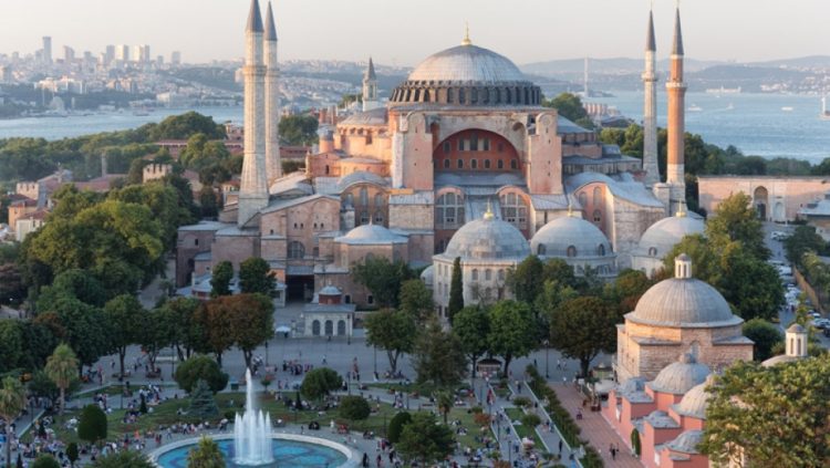 Ράπισμα της Unesco στην Τουρκία για την Αγιά Σοφιά