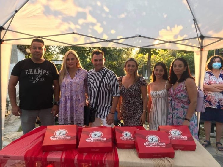 Ζαχαροπλαστεία ΟΙΚΟΝΟΜΟΥ: Τίμησαν την προστάτιδα τους Αγία Μαρίνα γλυκαίνοντας τον κόσμο