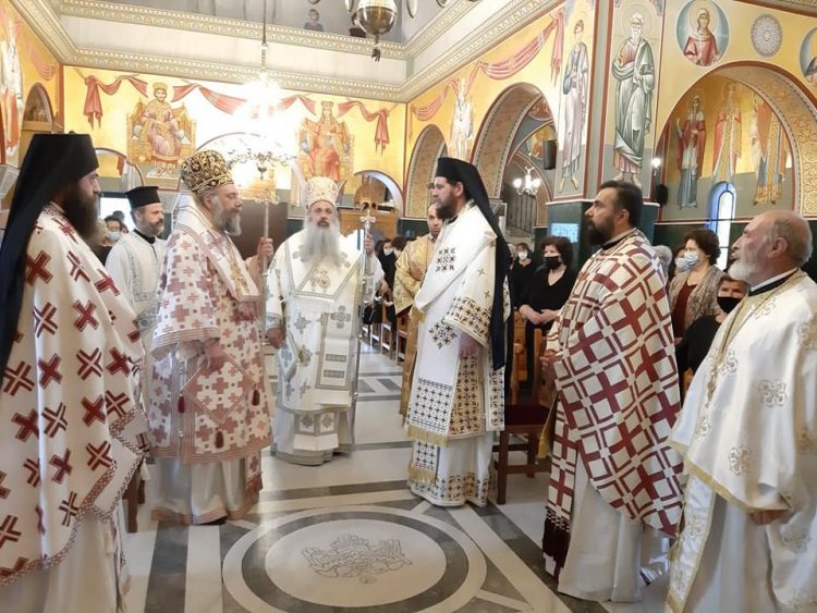Τρισαρχιερατική Θεία Λειτουργία στην Οιχαλία για την Παναγία Πορταΐτισσα