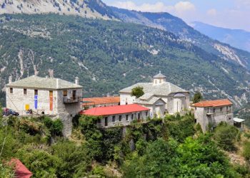 Καθημερινά ανοιχτή για τους προσκυνητές η Ιερά Μονή Παναγίας Σπηλιάς