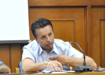 Μηνύσεις κατά πάντων από Πλεξίδα