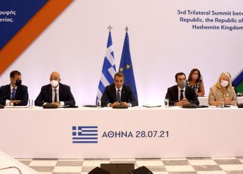 Με τον Κυριάκο Μητσοτάκη ο Κώστας Σκρέκας στη Σύνοδο Κορυφής Ελλάδας – Κύπρου – Ιορδανίας