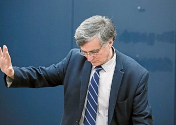 Μήνυμα Τσιόδρα στους αντιεμβολιαστές: Χρησιμοποιούν τα fake news για να αρνηθούν τις ευθύνες τους