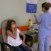 Εμβολιάστηκε η πρώτη 15χρονη στη Λάρισα
