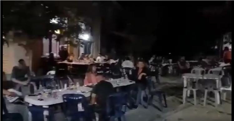 Διασκέδασαν με αγαπημένα τραγούδια στο Διάσελλο