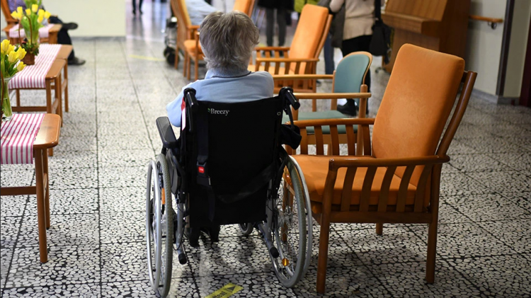 Σε επ’αόριστον αναστολή 10 εργαζόμενοι στο Γηροκομείο Βόλου