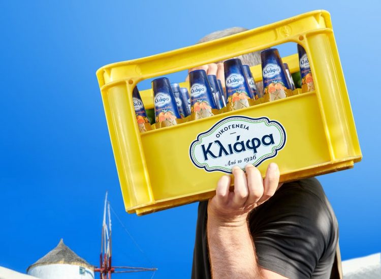 Σε όλη την Ελλάδα και στα Βαλκάνια τα αναψυκτικά «Κλιάφα»