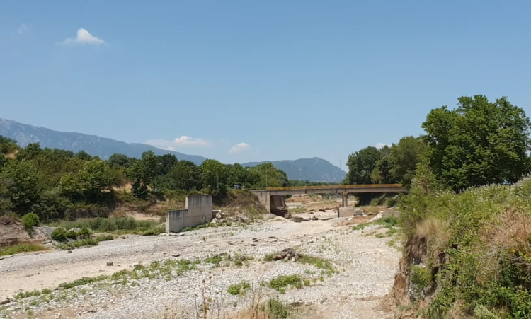 «Τα στερνά τιμούν τα πρώτα»…