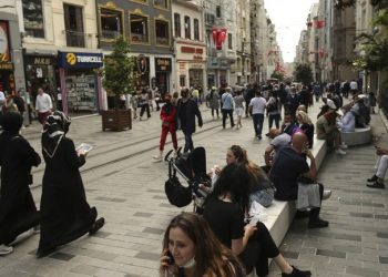 Τουρκία: Περισσότερα από 25.000 περιστατικά Covid-19 σε 24 ώρες