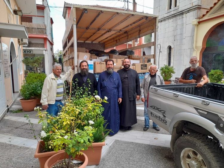 Παραδόθηκαν τα τρόφιμα σε πυρόπληκτες περιοχές της Ευβοίας από την Μητρόπολη Τρίκκης και Σταγών
