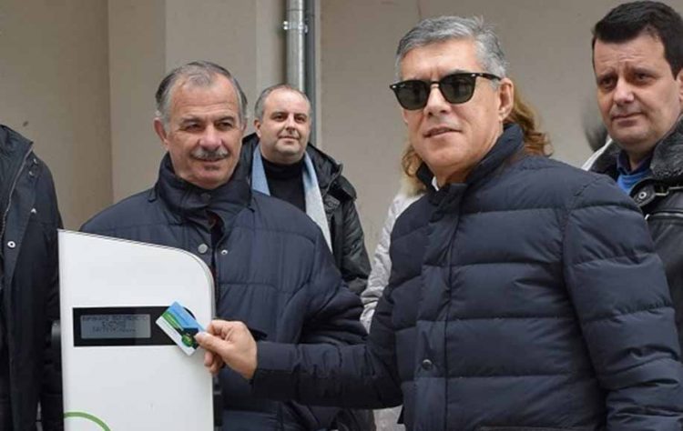Σταθμοί φόρτισης ηλεκτρικών οχημάτων από την Περιφέρεια Θεσσαλίας