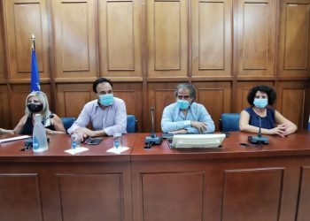 Ντίνος Μπάρδας: «Aνοίγουν μια ζεστή αγκαλιά για να αισθανθείτε οικεία και όμορφα»