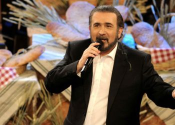 Ο Δήμος Τρικκαίων τιμά τον… Λάκη Λαζόπουλο