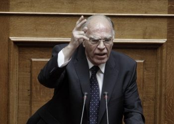 Βασίλης Λεβέντης: Στη ΜΕΘ με κορονοϊό – Κρίσιμα τα επόμενα 24ωρα