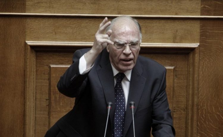 Βασίλης Λεβέντης: Στη ΜΕΘ με κορονοϊό – Κρίσιμα τα επόμενα 24ωρα