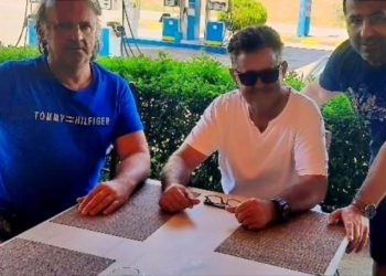 Έδωσαν τα χέρια και συνεχίζουν μαζί…