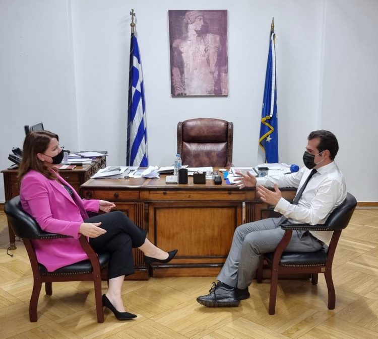 Επί τάπητος τα θέματα του Νοσοκομείου Τρικάλων στη συνάντηση της Παπακώστα με τον Υπουργό Υγείας