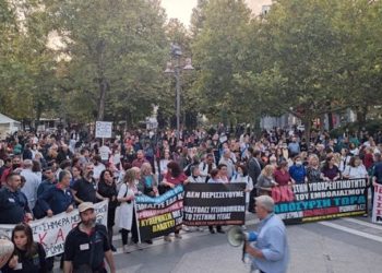 Συγκεντρώσεις υγειονομικών κατά της υποχρεωτικότητας των εμβολιασμών