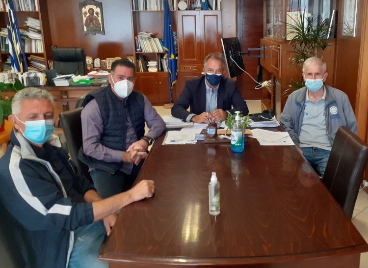 ΜΙΧΑΛΑΚΗΣ: Ο αθλητισμός να παραμείνει ζωντανός μέσα από τα γήπεδα
