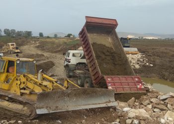 Νέα αντιπλημμυρικά σε Ενιπέα και Πάμισο