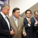 Μητσοτάκης: Έδιωξε Μπογδάνο, φέρνει Καρατζαφέρη