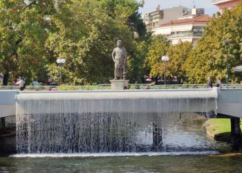 Κορονοϊός: 159 κρούσματα στη Λάρισα, 48 Τρίκαλα, 36 Καρδίτσα