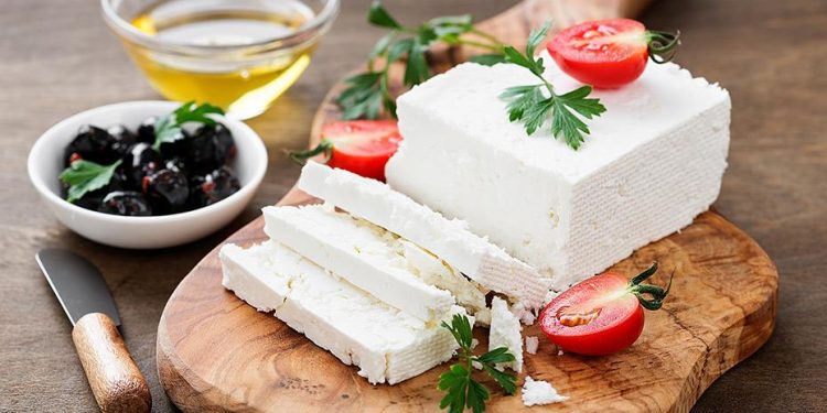Στα δικαστήρια η LA Farm μετά την αφαίρεση της άδειας για φέτα ΠΟΠ