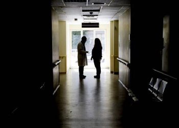 Ζήτησε «μίζα» 3.500 ευρώ για κρεβάτι ΜΕΘ από συγγενείς ασθενούς με κορωνοϊό