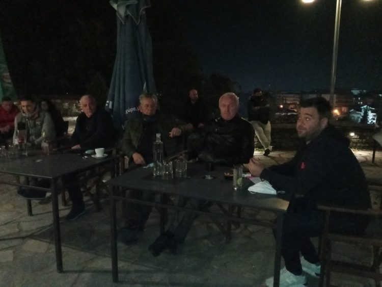 «Λουκέτο» την Τρίτη και… όλοι μπροστά στη Νομαρχία