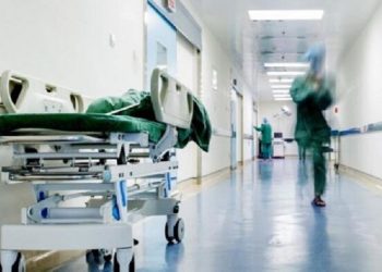 Ασθενής με κορονοϊό έτρεχε γυμνή στους διαδρόμους του νοσοκομείου