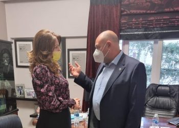 Στην Κατερίνα Παπακώστα ο Πρόεδρος του ΕΚΑΒ κ. Παπαευσταθίου