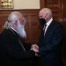 Ο Παπανδρέου πήρε την ευχή του Αρχιεπισκόπου για να «ανατείλει τον πράσινο ήλιο»