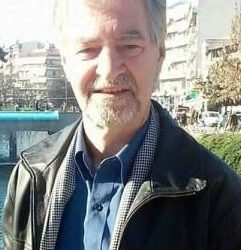 Απεβίωσε  ο γνωστός κομμωτής Δημήτριος Νικολόπουλος