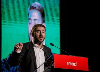 Νίκος Ανδρουλάκης: Το ΠΑΣΟΚ επέστρεψε – Η πρώτη δήλωση του νέου προέδρου