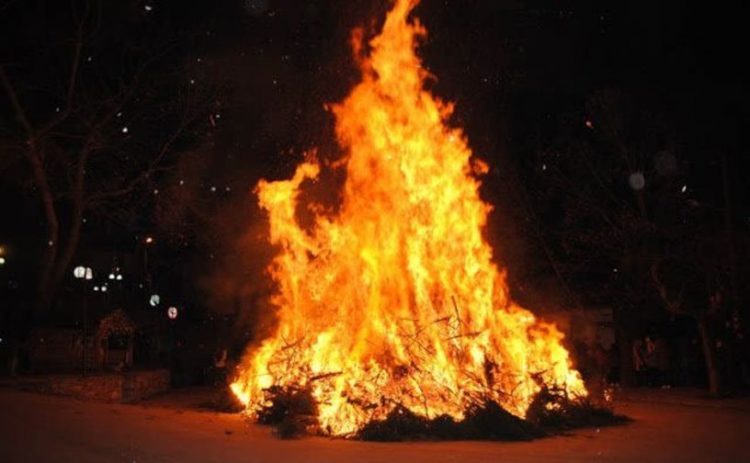 «Οι φωτιές και τα παλιά λάστιχα που καίγαμε»…. στην Φαρκαδόνα