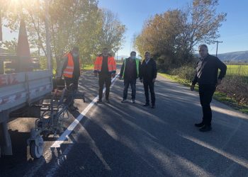 Εργασίες διαγράμμισης του επαρχιακού και εθνικού δικτύου  περιοχών των Τρικάλων