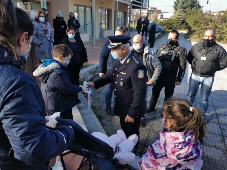Αξιέπαινη συμβολή της Αστυνομίας στην στήριξη Τρικαλινών οικογενειών