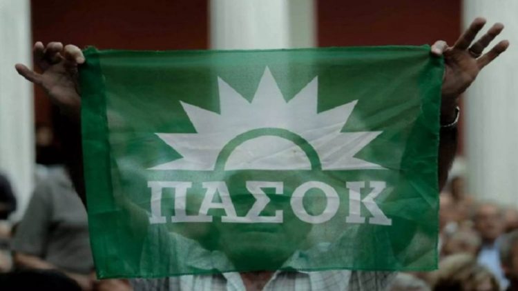 Με Ανδρουλάκη το ένα μετά το άλλο στέλεχος του τοπικού ΚΙΝΑΛ που στήριξαν άλλους υποψηφίους