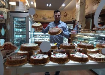 Οι καλύτερες Χριστουγεννιάτικες γλυκές «αμαρτίες» βρίσκονται στα Ζαχαροπλαστεία ΟΙΚΟΝΟΜΟΥ