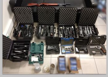 Σύλληψη 2 ατόμων και κατάσχεση 30  πυροβόλον όπλον στα Φάρσαλα