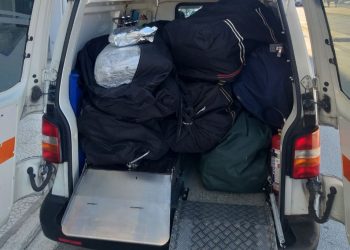 Aσθενοφόρο μετέφερε 320 κιλά χασίς