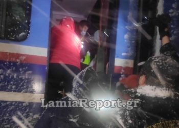 Έντεκα τραυματίες ανάμεσα τους και ένα κορίτσι από τη σύγκρουση με το τρένο όπου επέβαιναν δεκάδες Τρικαλινοί