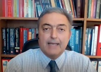 Βασιλακόπουλος κατά ανεμβολίαστων: «Θα περιοριστείτε ακόμα περισσότερο μέχρι να βάλετε μυαλό και να εμβολιαστείτε»